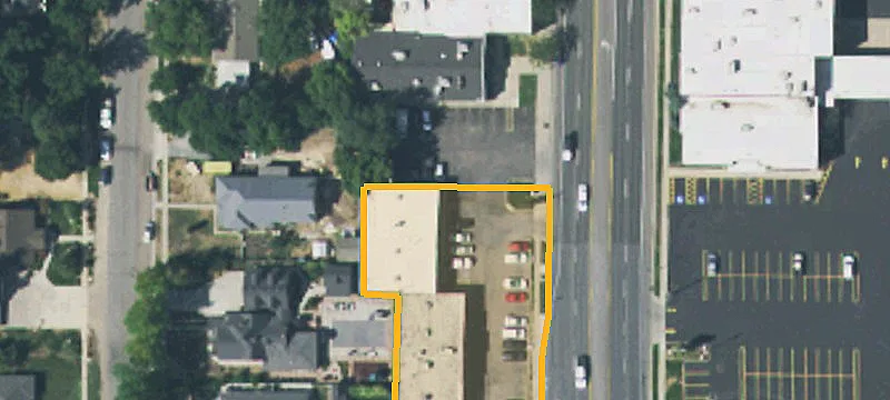 16 Main St