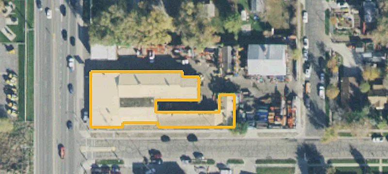 875 Redwood Rd