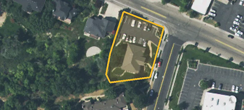5617 1475th E