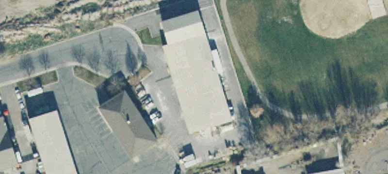 943 240th N