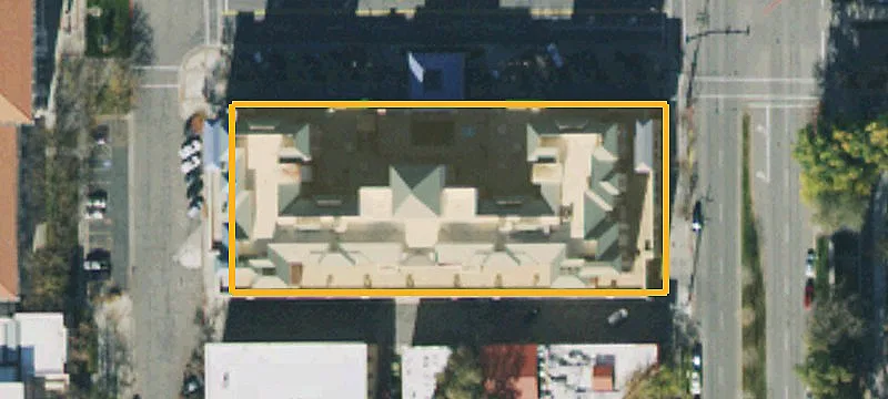 423 Broadway