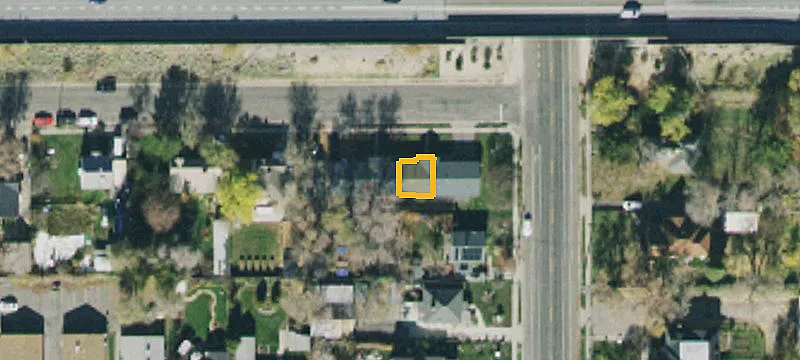 478 Robert Ave