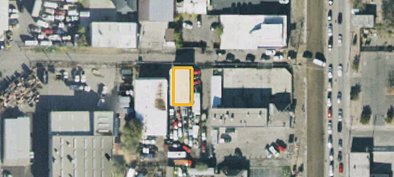 325 Andrew Ave