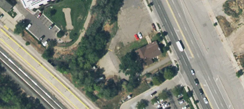 128 Main St