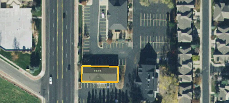 6775 900th E