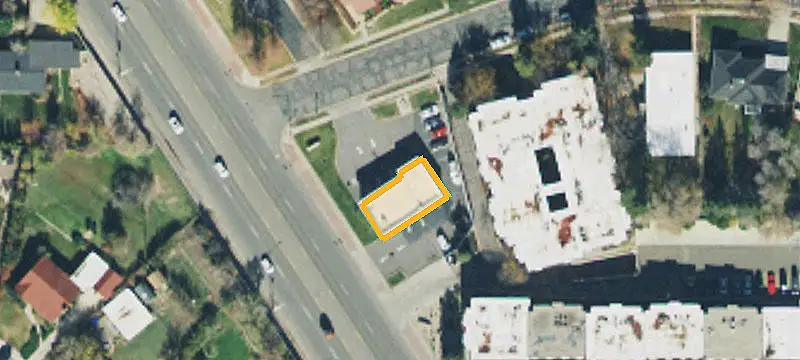 1577 Foothill Dr