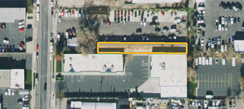 4021 Main St