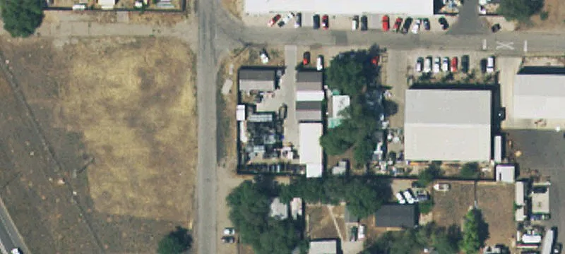 2710 H Ave