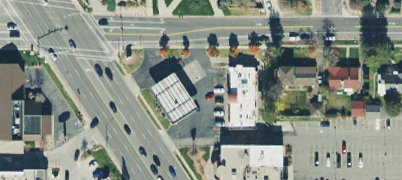 1309 Foothill Dr