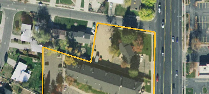 884 Baker Dr
