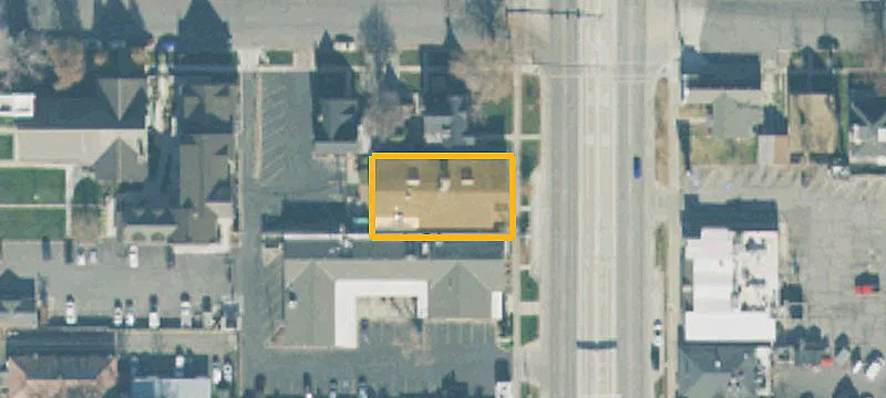 379 University Ave
