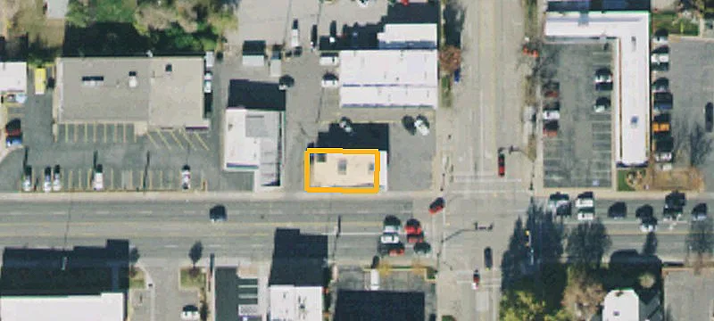 498 Main St