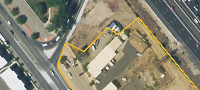 136 Main St
