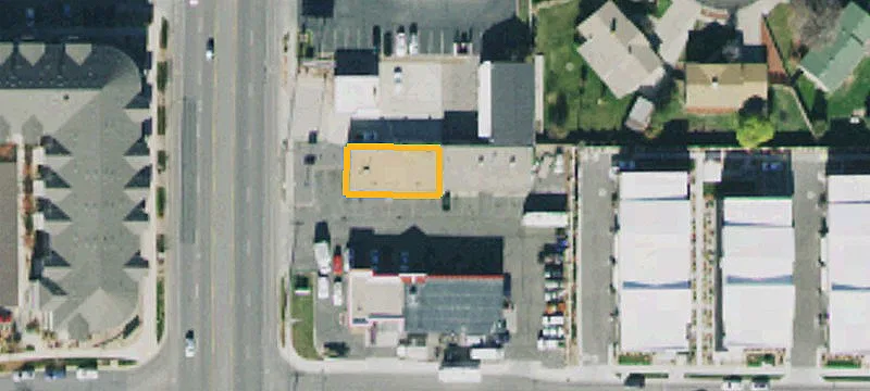 9225 700th E