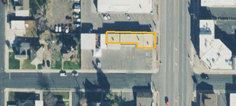 325 Main St