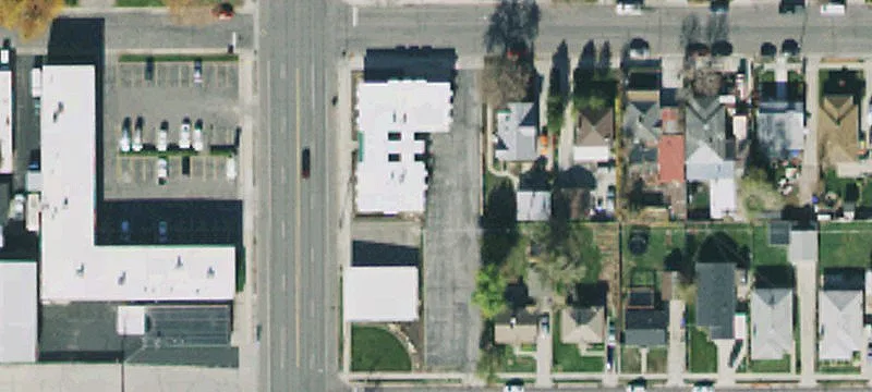 2875 Main St