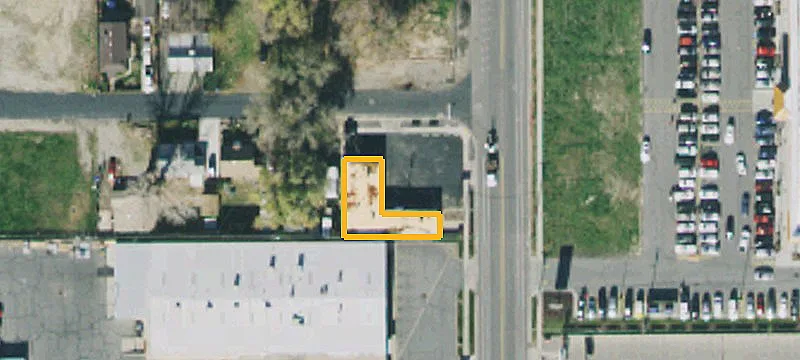 3410 Main St