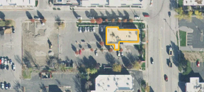 143 Redwood Rd