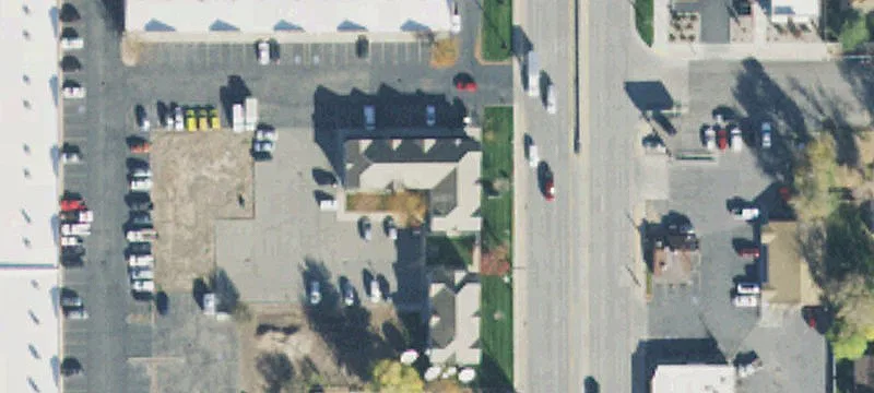 2708 Redwood Rd, Unit 102