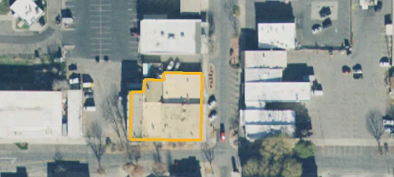 39 Main St