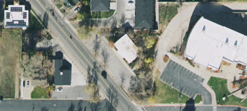 85 185th E