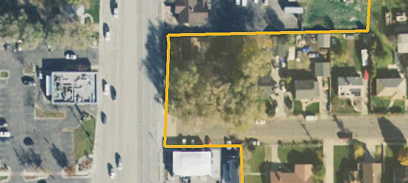 7693 Redwood Rd