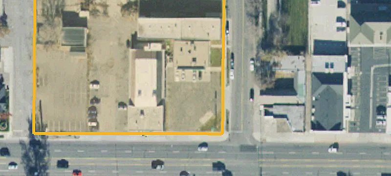 106 Main St