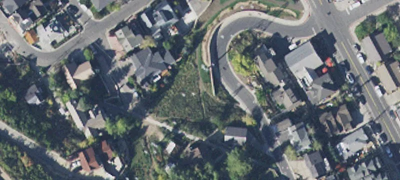 705 Woodside Ave