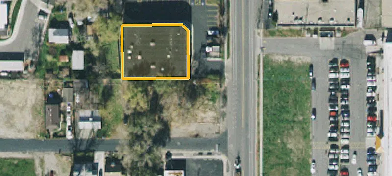 3400 Main St