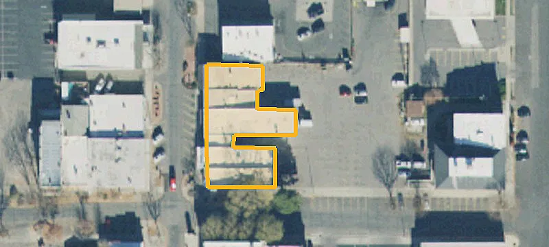 40 Main St
