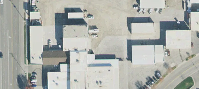 900 Redwood Rd