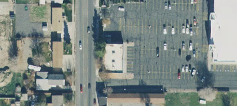 582 Main St
