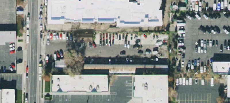 4015 Main St