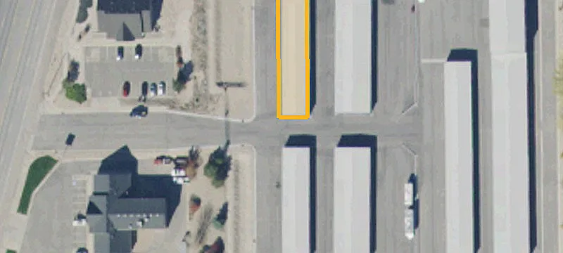 1542 Main St