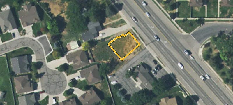 200 Main St