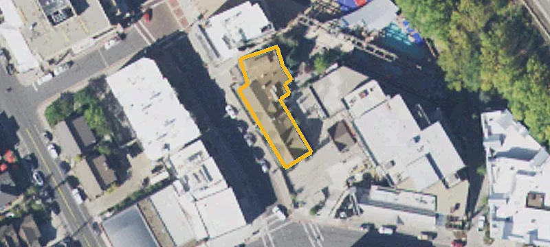 660 Main St