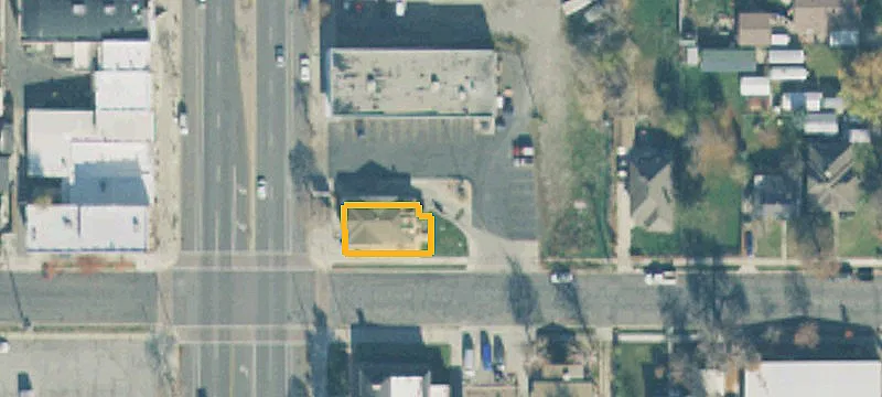 295 Main St