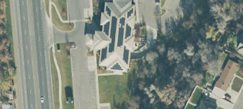 3152 University Ave