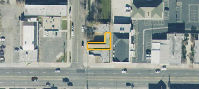 98 Main St