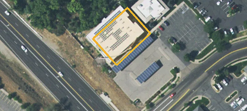 5711 1475th E