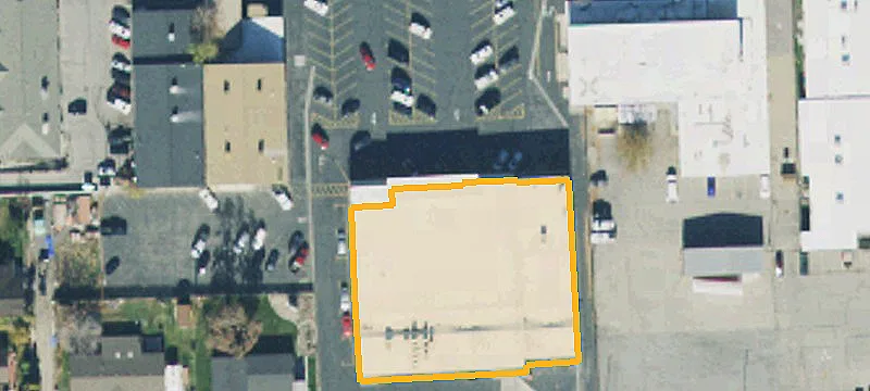 300 Main St
