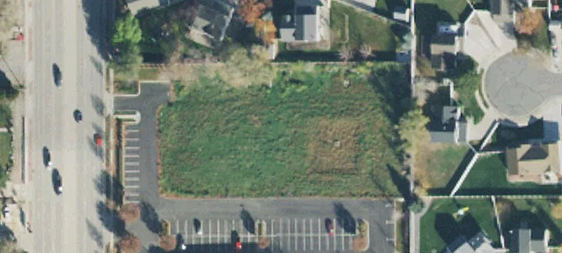 8487 Redwood Rd
