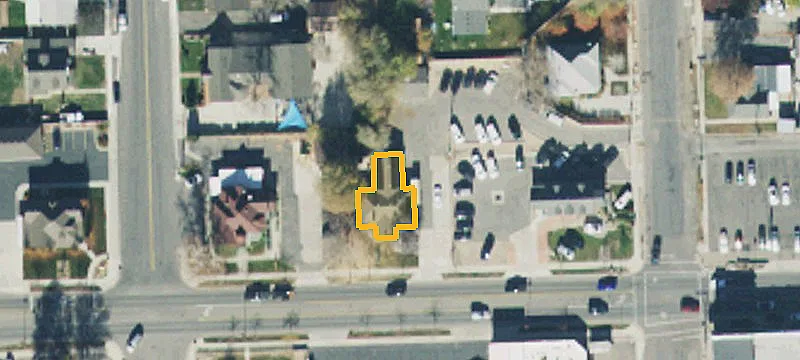 252 Main St