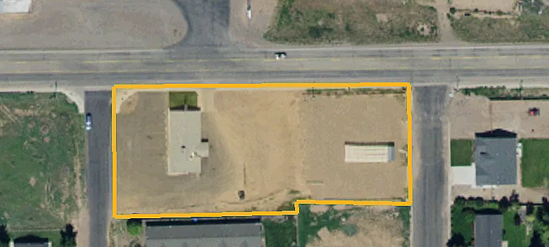 590 Main St