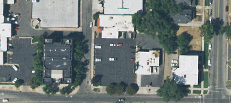 2564 Ogden Ave