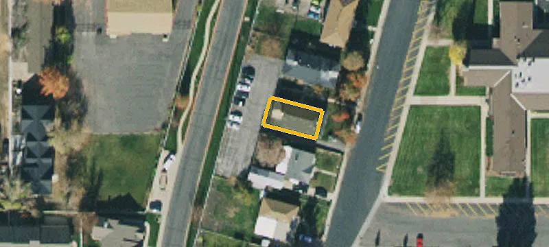 943 Chapel Dr