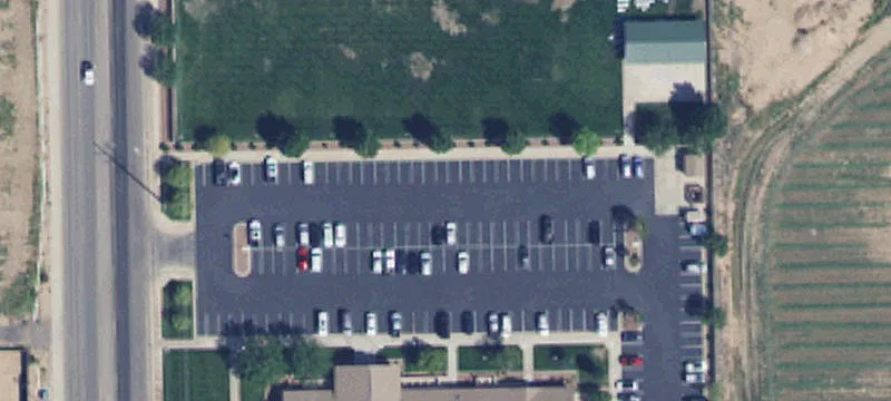 1295 3000th E St