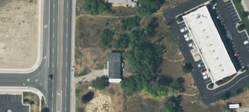 566 Wall Ave