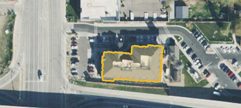 13757 Redwood Rd