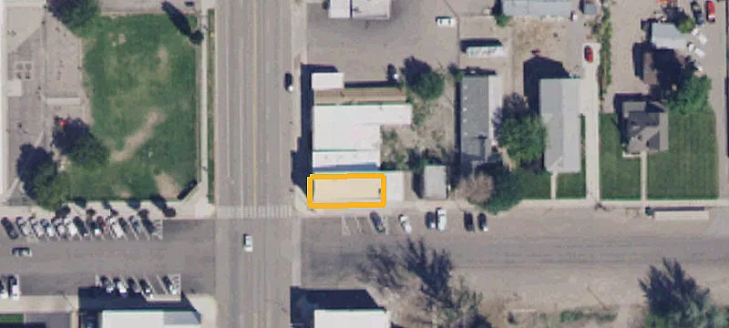 16 Main St